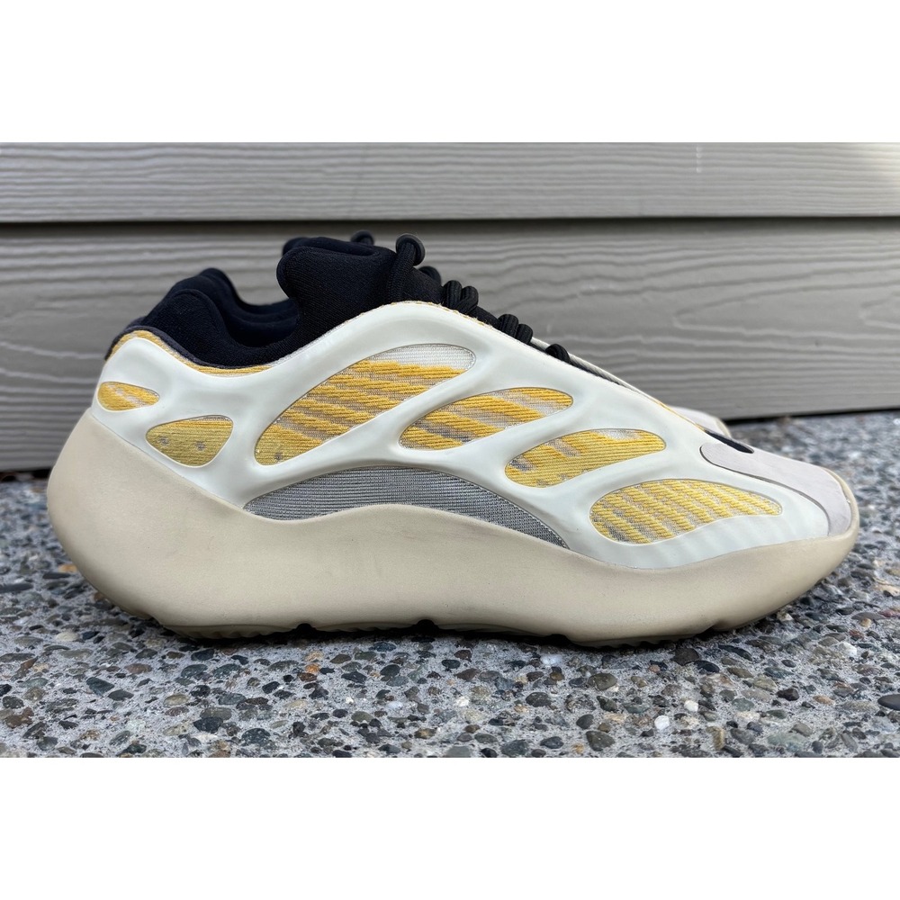 Adidas Yeezy 700 V3 Safflower Yellow G54853 Men's Size 6.5 Sneakers